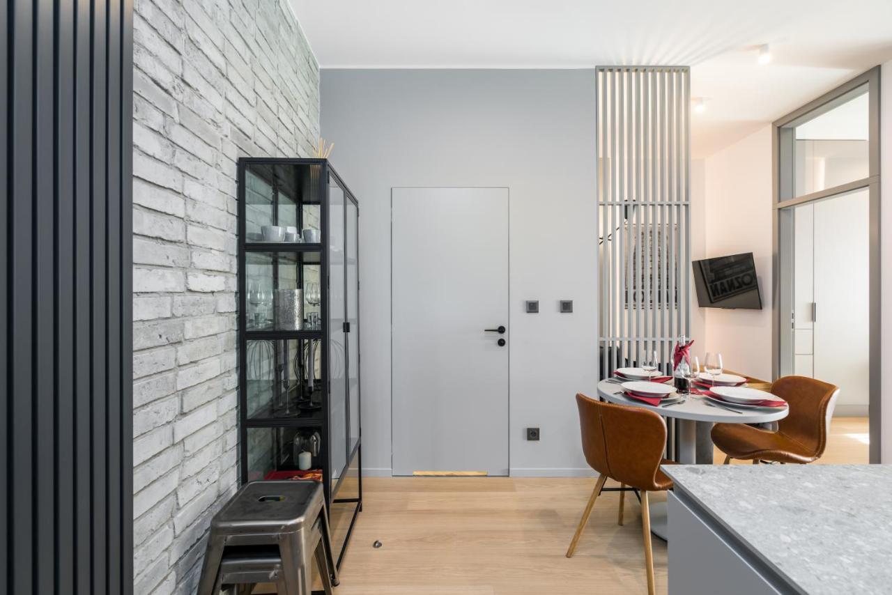 פוזנן Central Apartments Garbary By Noclegi Renters מראה חיצוני תמונה