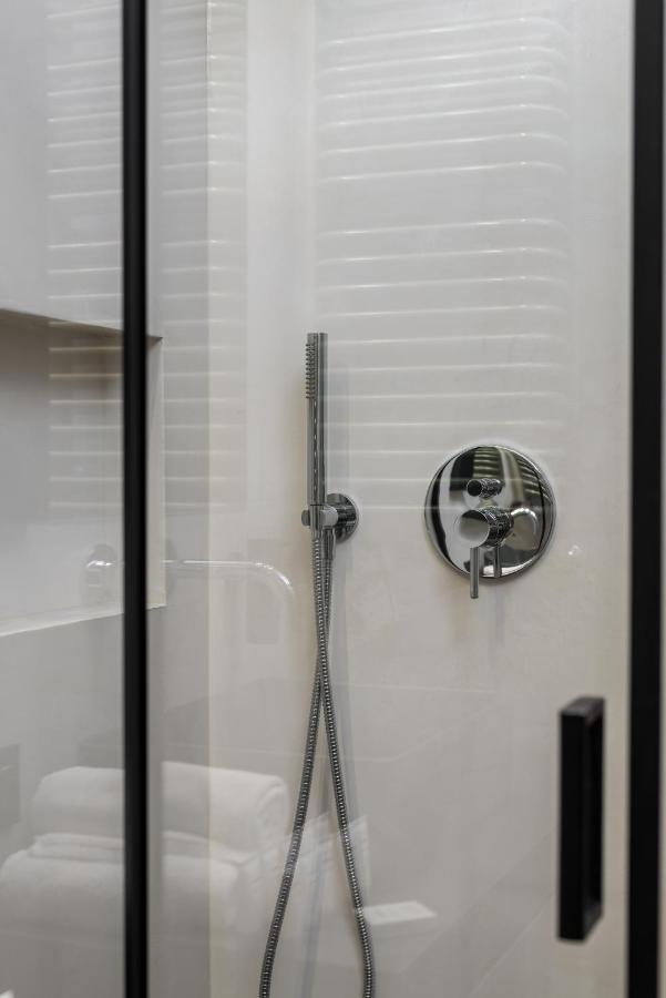 פוזנן Central Apartments Garbary By Noclegi Renters מראה חיצוני תמונה