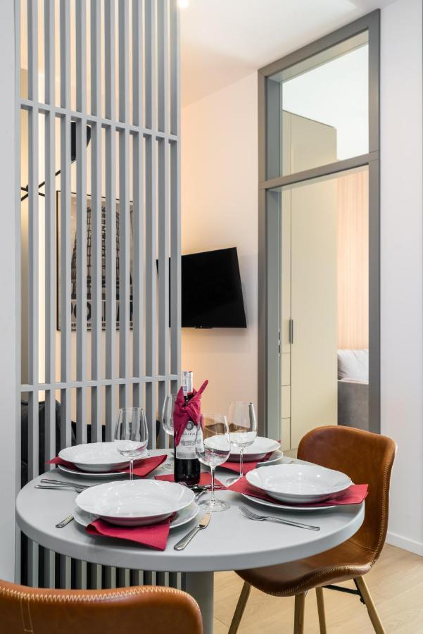 פוזנן Central Apartments Garbary By Noclegi Renters מראה חיצוני תמונה
