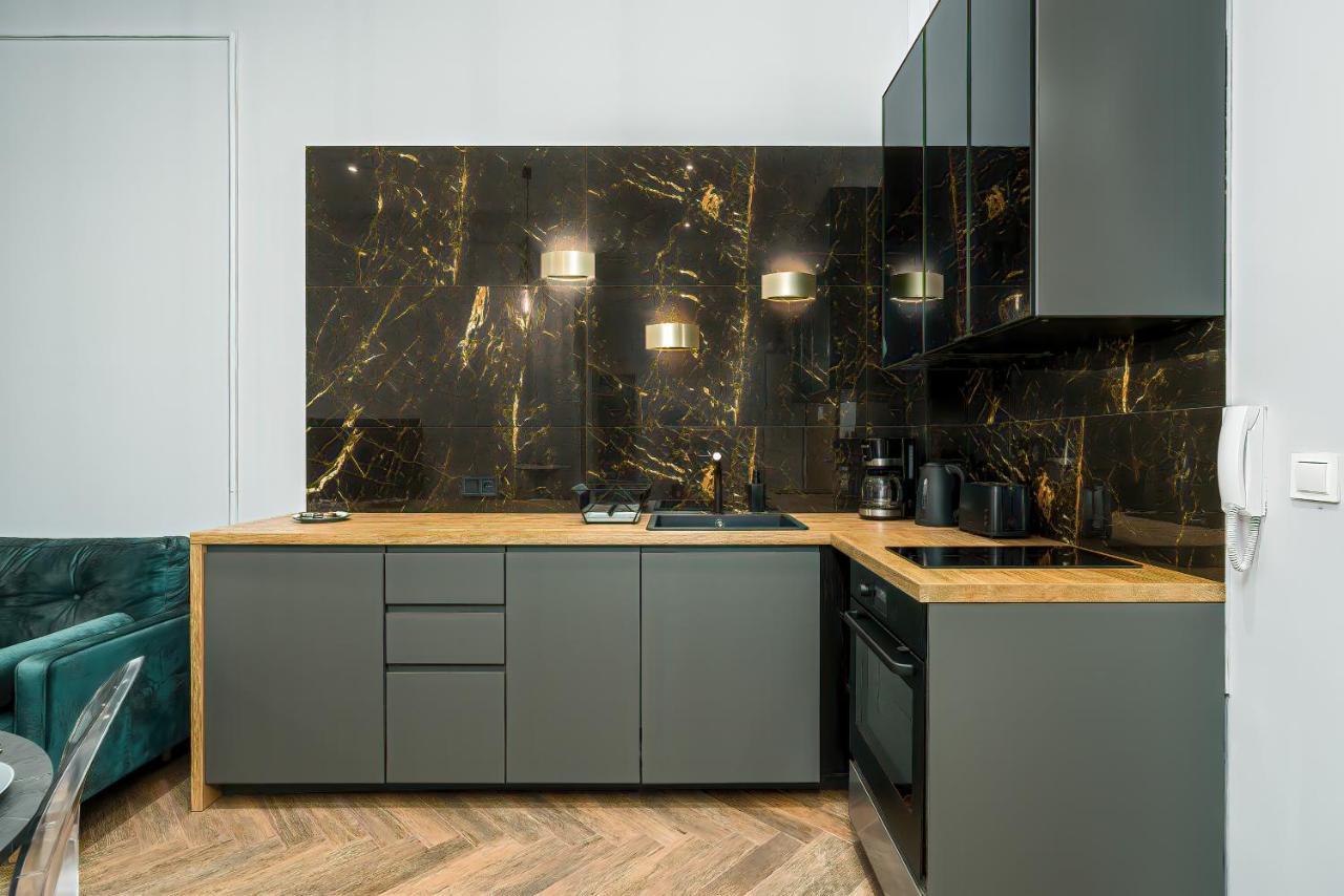 פוזנן Central Apartments Garbary By Noclegi Renters מראה חיצוני תמונה
