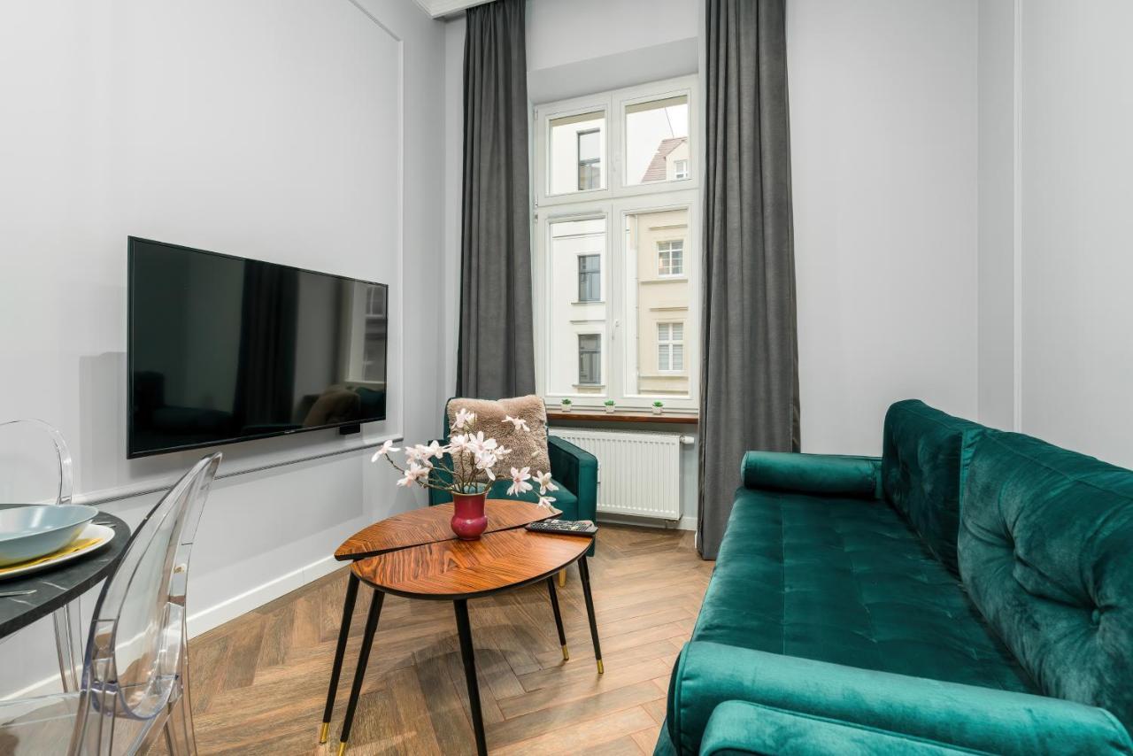 פוזנן Central Apartments Garbary By Noclegi Renters מראה חיצוני תמונה