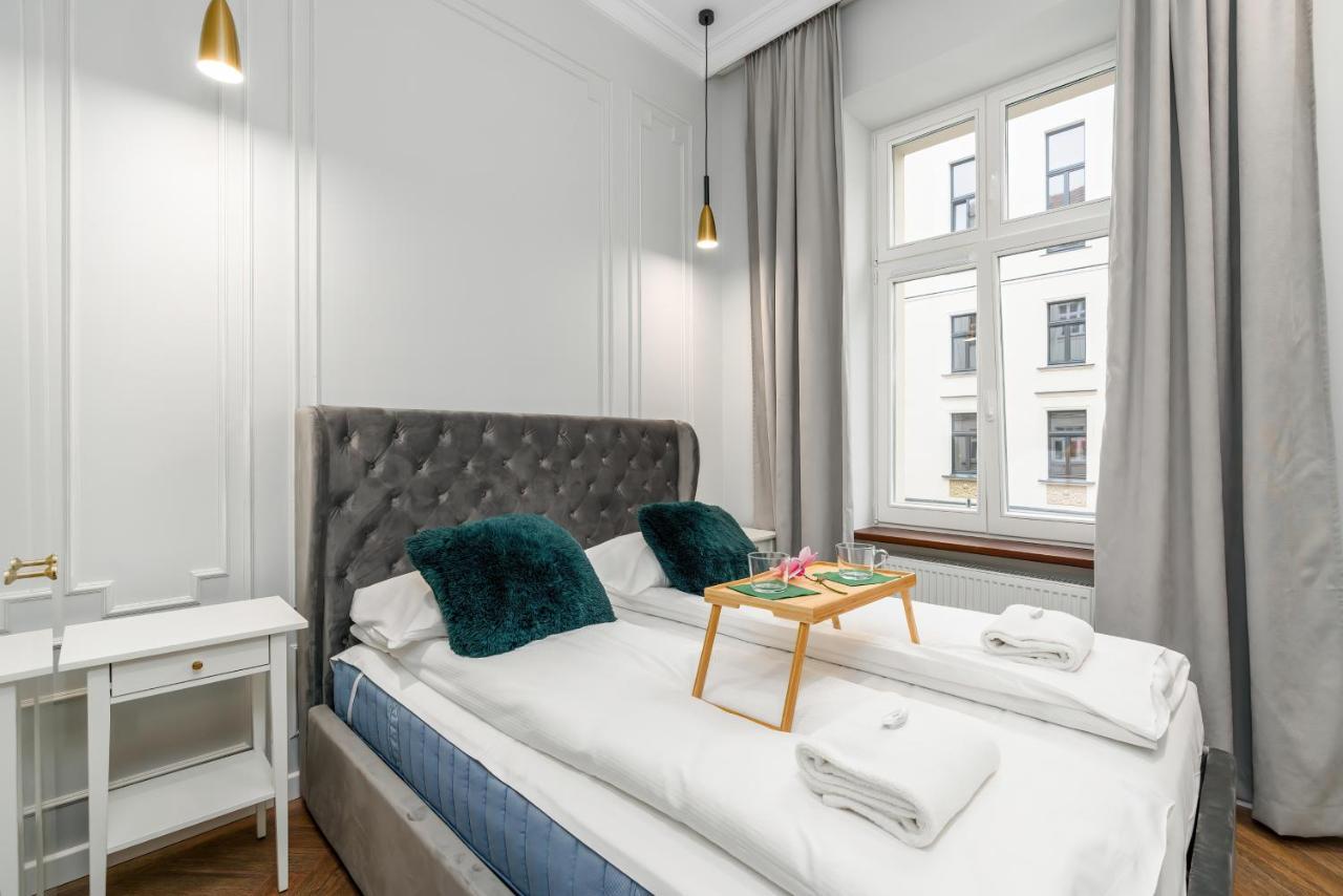 פוזנן Central Apartments Garbary By Noclegi Renters מראה חיצוני תמונה