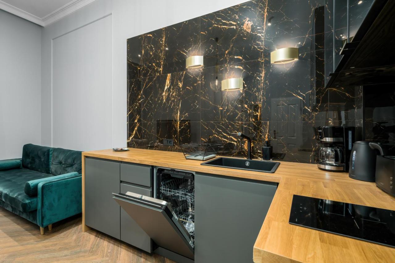 פוזנן Central Apartments Garbary By Noclegi Renters מראה חיצוני תמונה